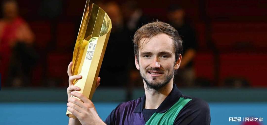 斯人卡恰诺, 将与今晚与